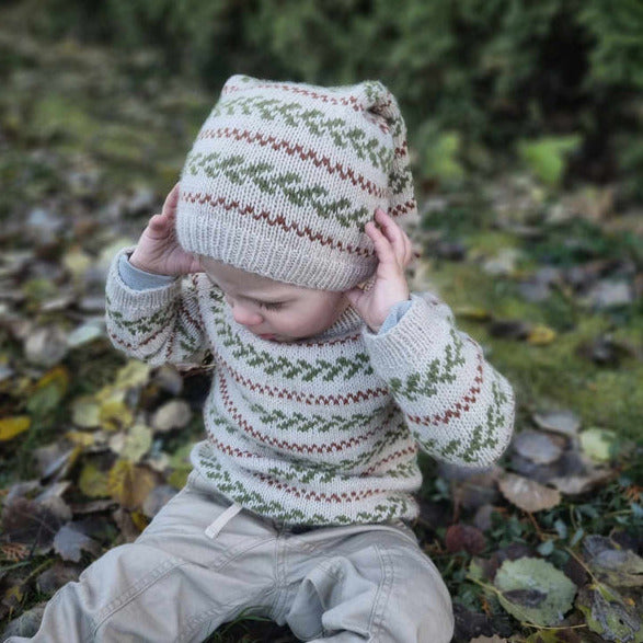 HOLLY-JOLLY SANTA HAT - English pattern