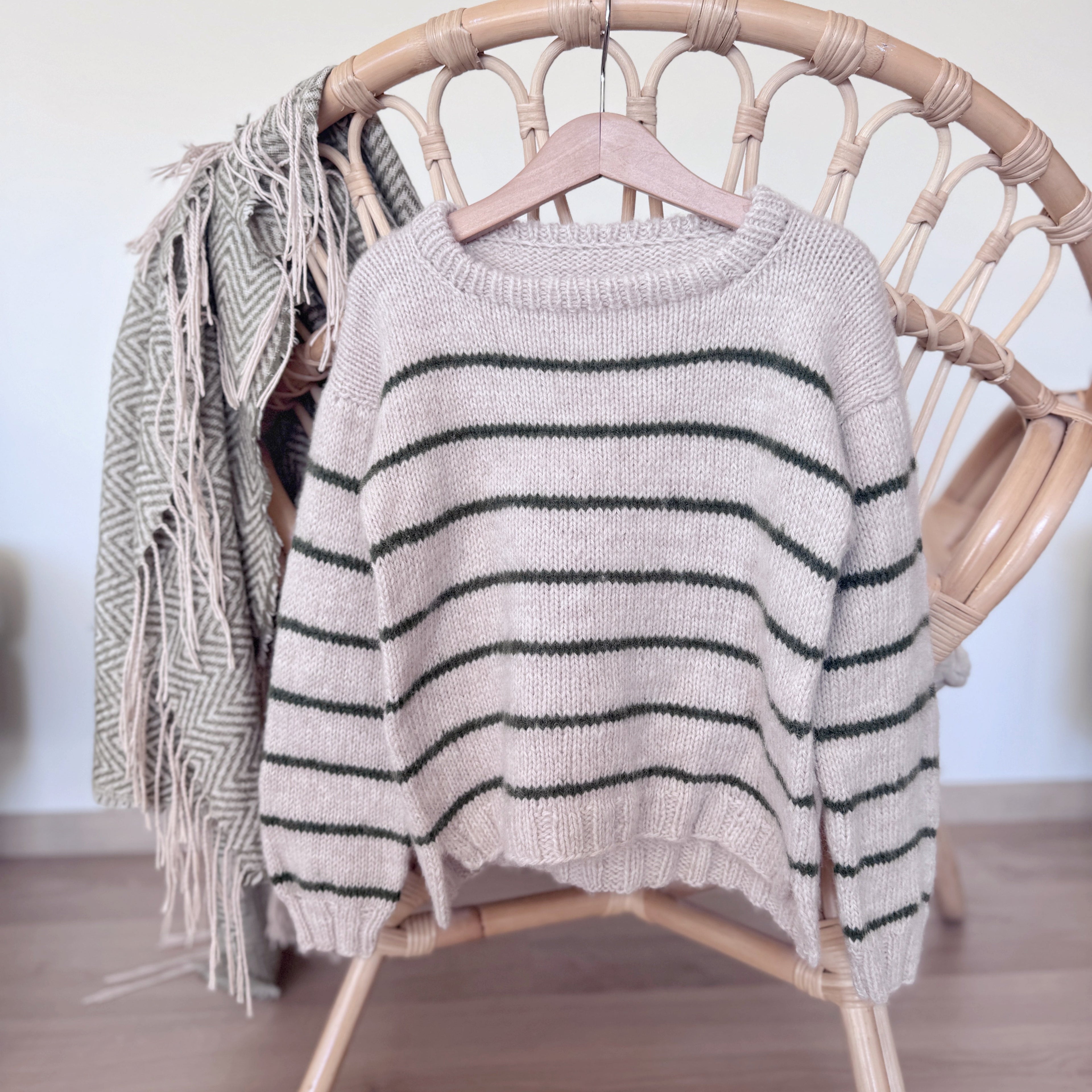 Hello spring sweater