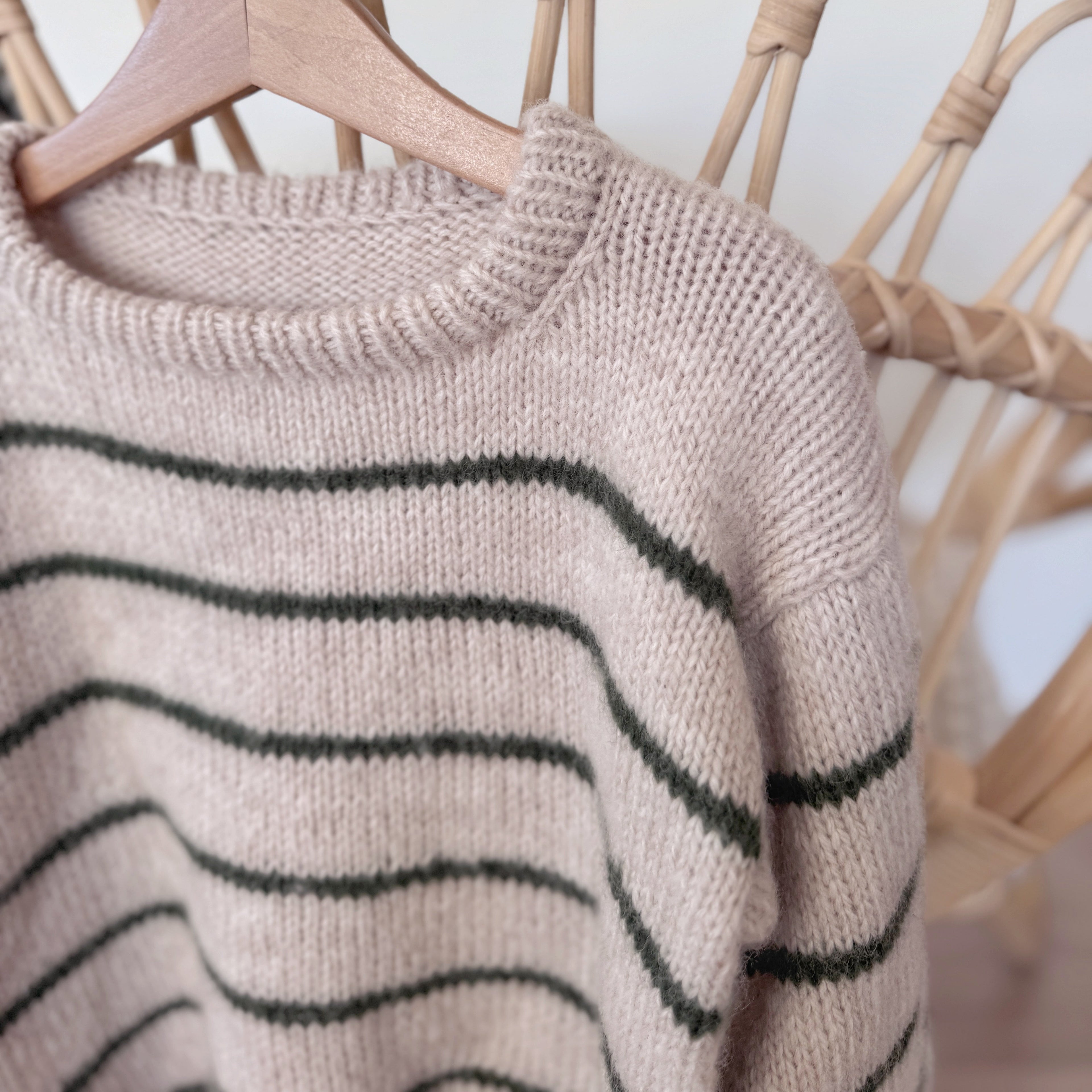 Hello spring sweater