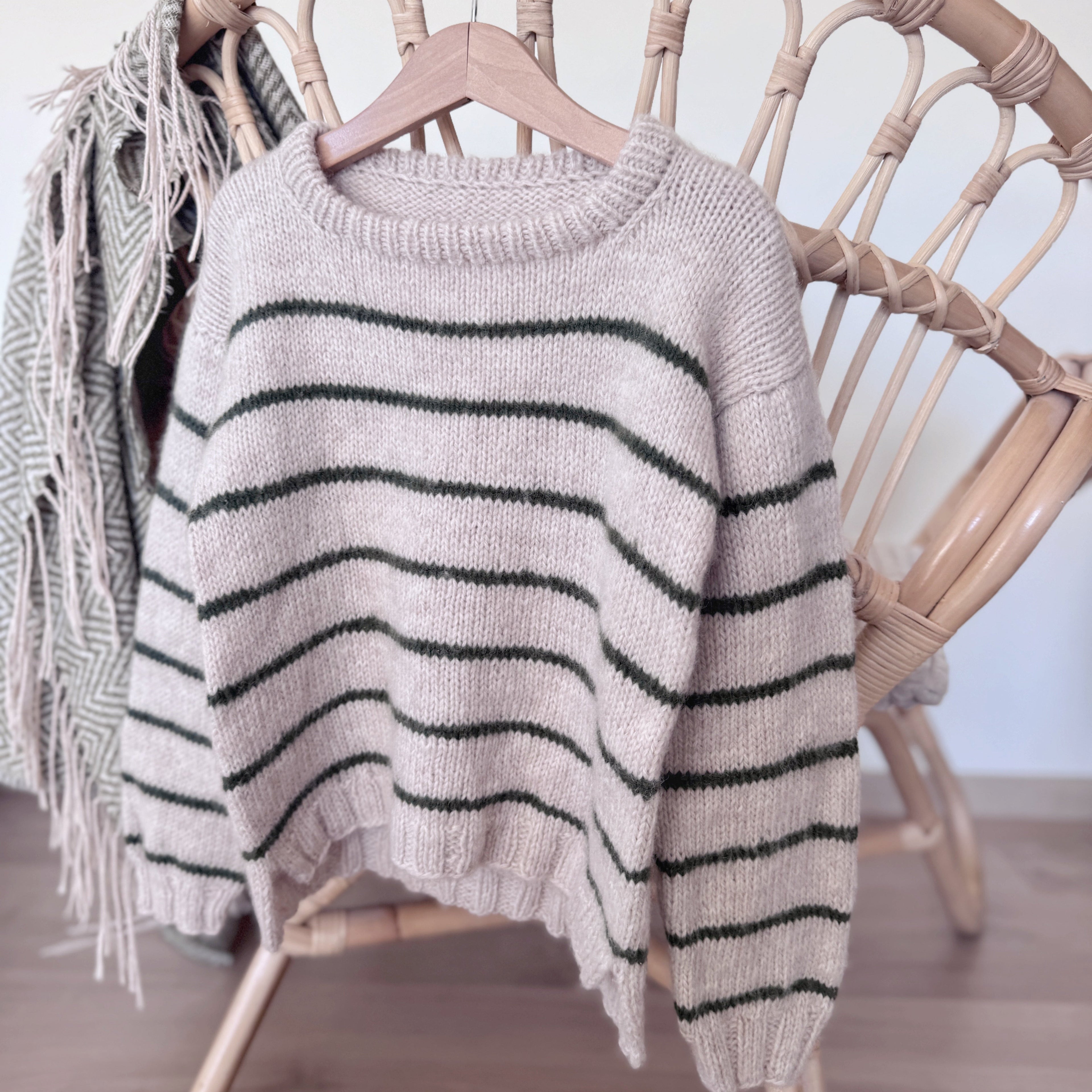 Hello spring sweater