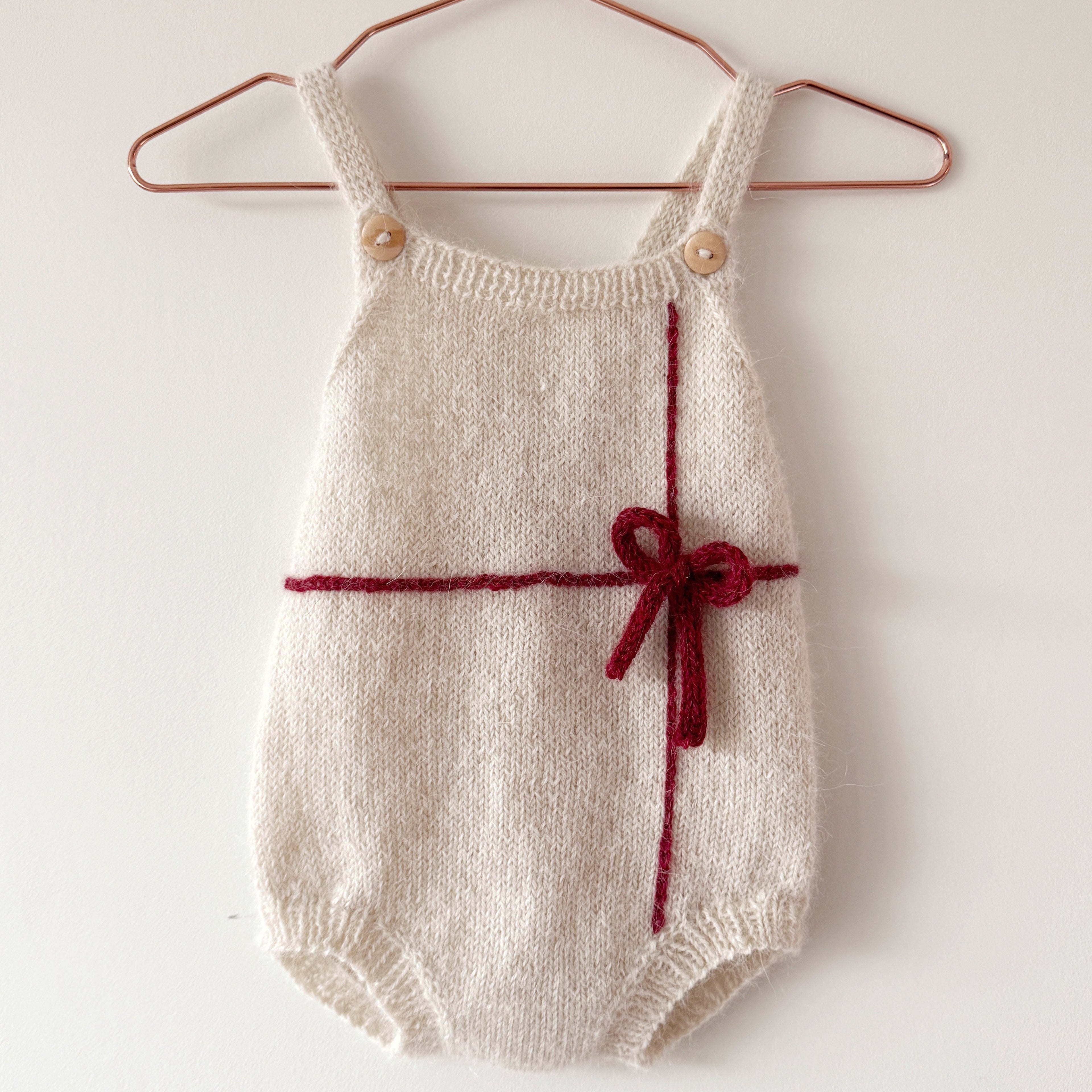 LITTLE GIFT ROMPER